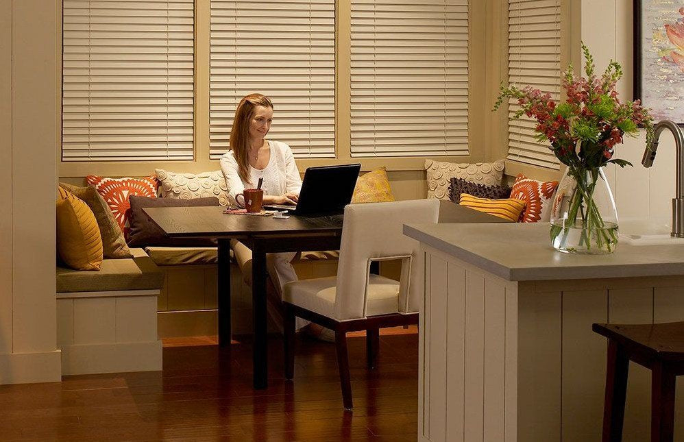 Buying blinds online vs In-store